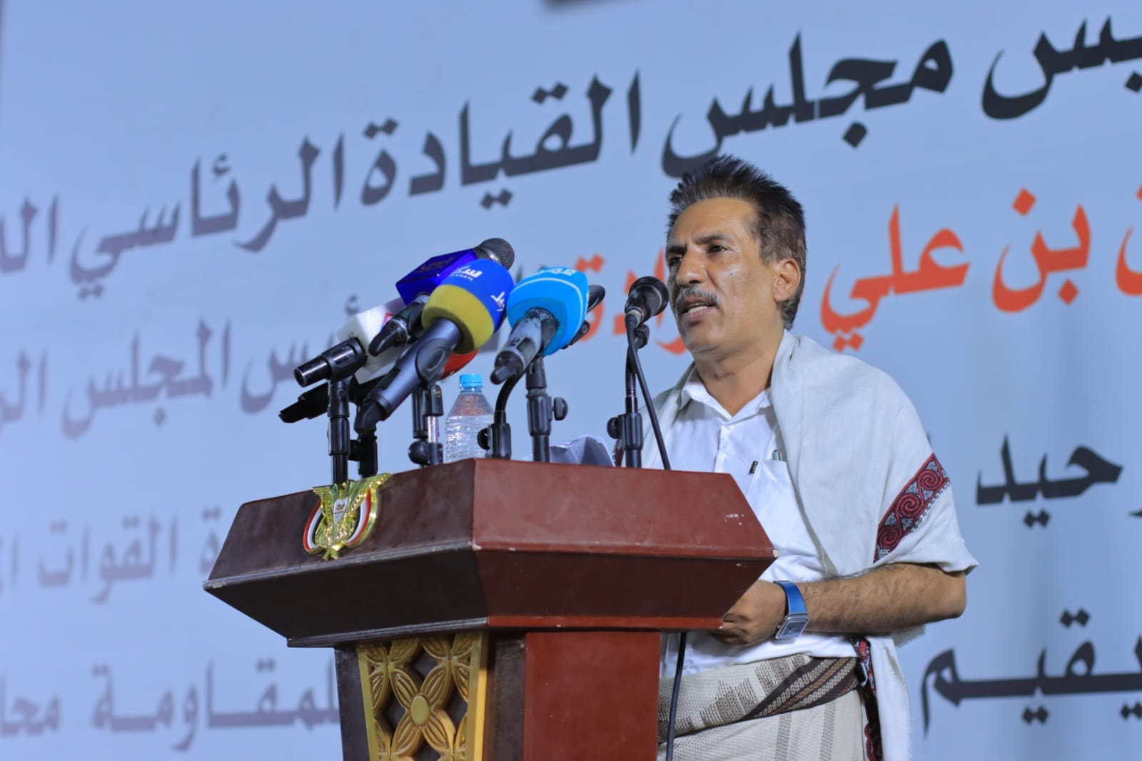 أكدت دعم قرارات البنك المركزي.. حفل جماهيري لمقاومة صنعاء في ختام فعاليات دعم الجيش والأمن 1 IMG 20240719 WA0320