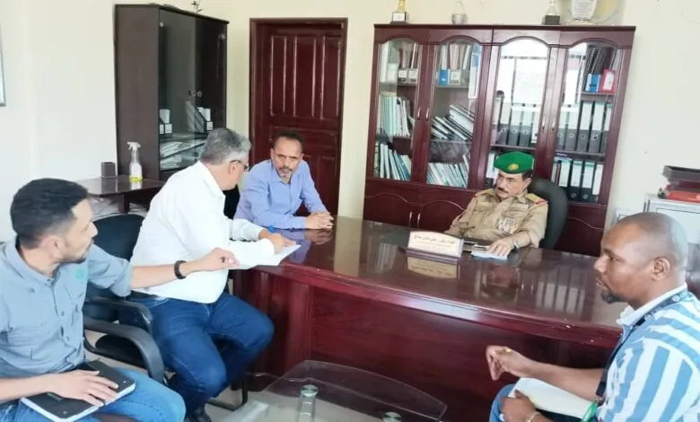 محافظ الضالع يلتقي المدير الاقليمي لمنظمة ادرا بالجنوب ويناقش معه اوجه نشاط المنظمة بالضالع 1 IMG 20240723 WA0143