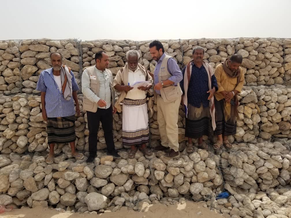 المدير العام لمديرية ميفعة يشرف على تسليم الأعمال المنفذة في دفاعات بلحرمل. 1 IMG 20240724 WA0255