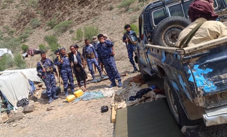 العميد لبيب العبد يتفقد القوات المرابطة في الخطوط الأمامية بجبهتي امحلحل وثره بأبين 1 IMG 20240811 WA0150