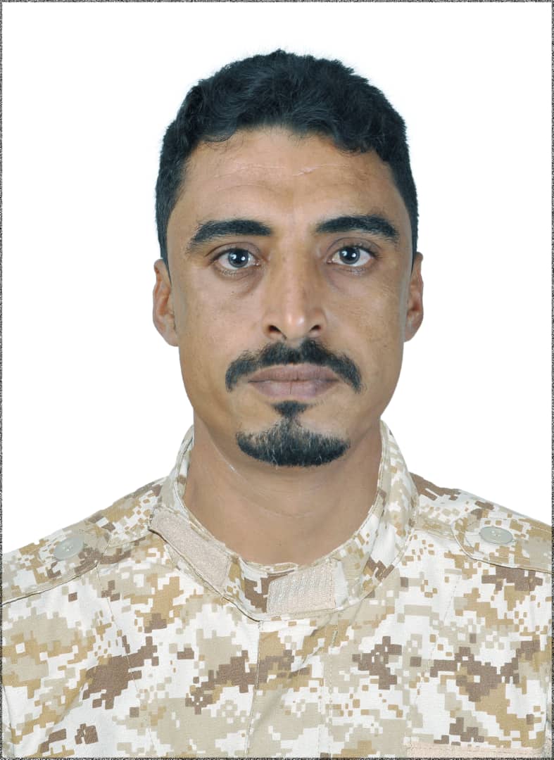 اللواء الأول مشاة ينعي فقيد الواجب الملازم محضار علي محسن عبادي ويقدم التعازي لذويه 1 IMG 20240812 WA0052