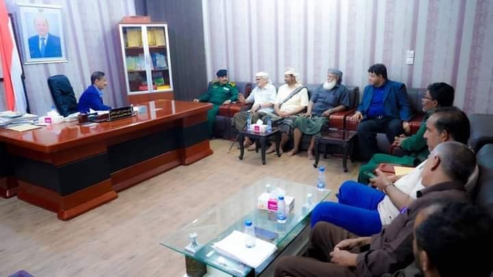 حرص محافظ شبوة عوض بن الوزير على تعزيز جسور التواصل مع مختلف الفئات المجتمعية بالمحافظة.. 1 IMG 20240818 WA0006