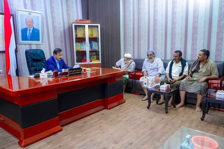 محافظ شبوة يلتقي وفداً من مشائخ آل محُّمد بن لمناقشة جملة من المواضيع ودورهم الاجتماعي بالمحافظة 1 IMG 20240818 WA0010