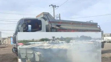 مواطن يتمكن من إخماد حريق نشب بمنزلين للنازحين بمأرب . 4 IMG 20240818 WA0222