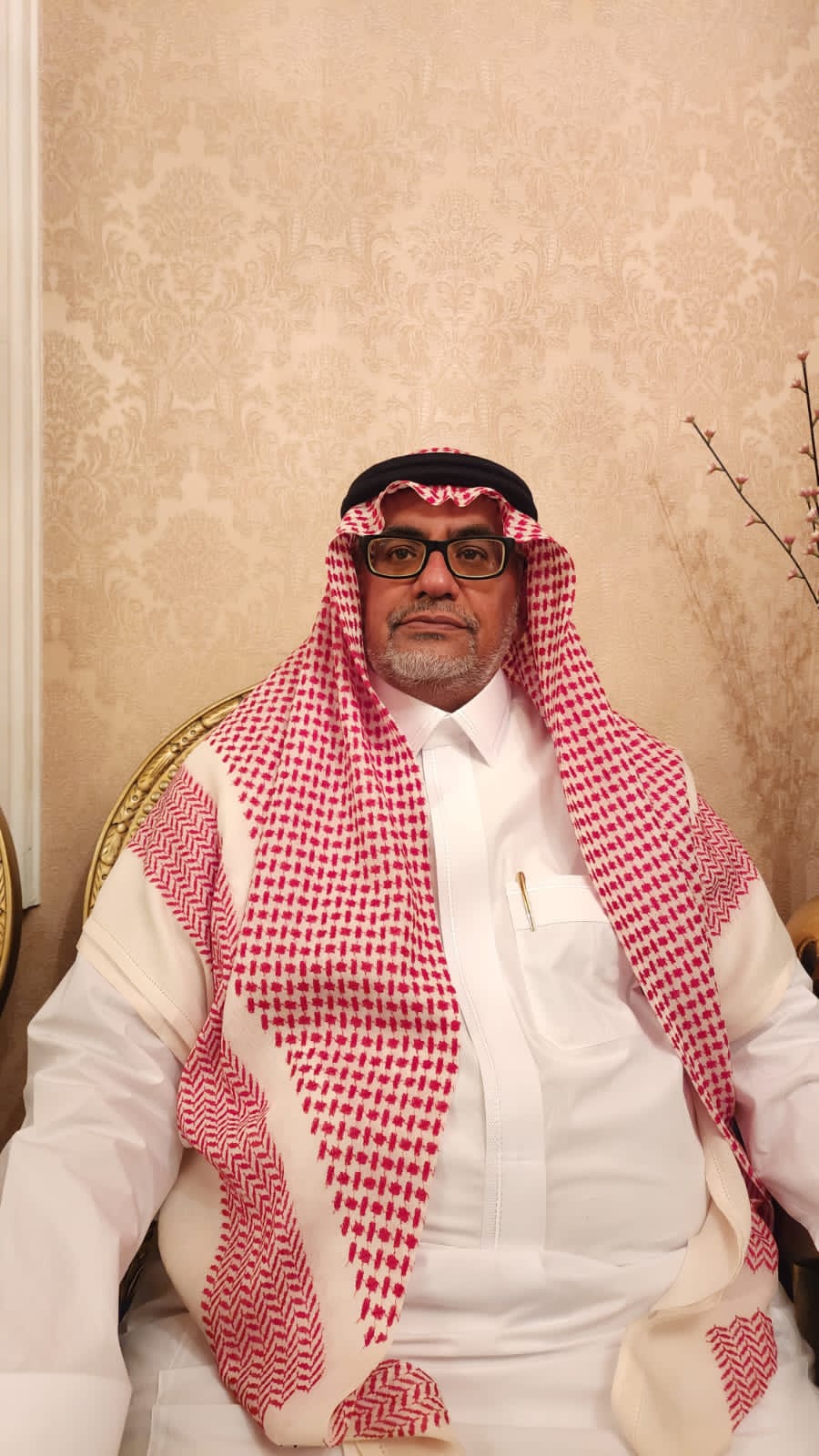 الأمير الواحدي يلقي كلمة مقتضبة في الوقفة الاحتجاجية بميفعة شبوة 1 IMG 20240822 WA0012