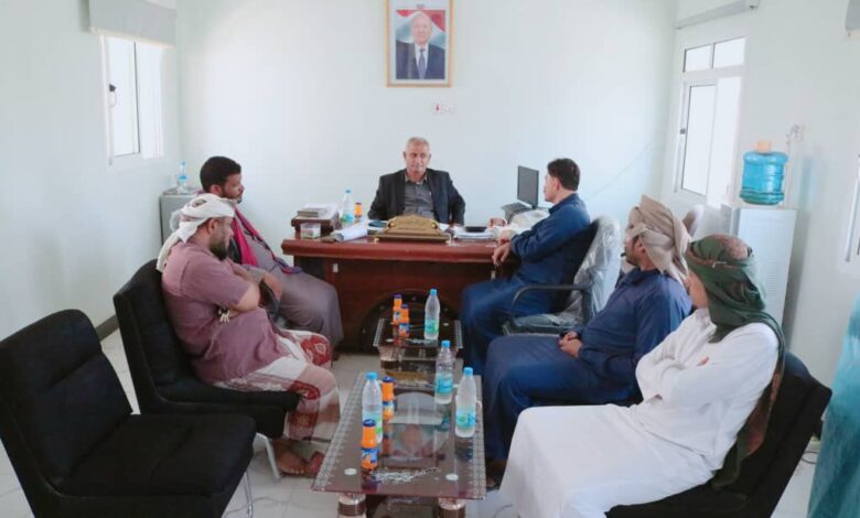 مأمور سيئون يتفقد أوضاع واحتياجات بعض المرافق الحكومية بالمديرية 1 IMG 20240825 WA0024