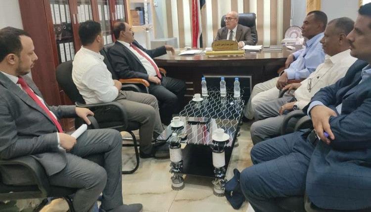 وزير الإدارة المحلية يناقش مع محافظ الضالع تعزيز تنمية الموارد المالية للمحافظة 1 IMG 20240810 152041 397