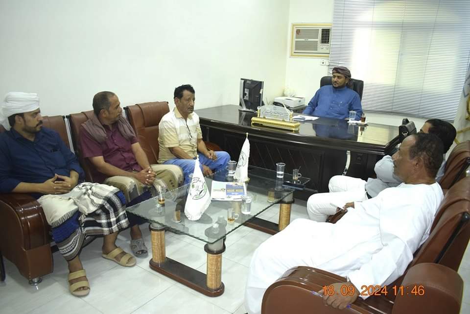 المستشار القانوني صالح التميمي يبحث تفعيل نشاط لجنة الصحة بالدائرة الاجتماعية بمكتب المؤتمر الجامع بالوادي 1 FB IMG 1726684382378