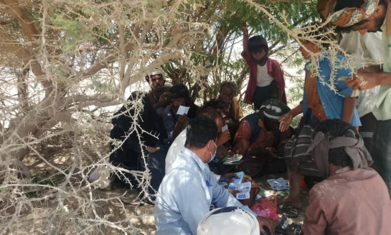 تدشين صرف الحوالات النقدية ( الدورة 18) لمستفيدي الضمان الاجتماعي بمديرية احور 1 IMG 20240918 WA0234