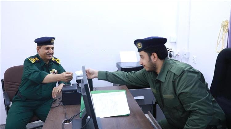 سيئون تطلق البطاقة العسكرية الذكية في خطوة نحو التحديث 1 13aaad9e e6fe 4ab0 bc8b c18225822ea6