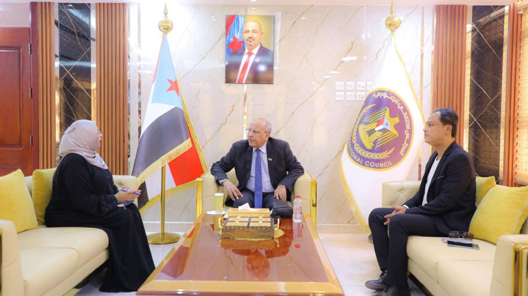 الكثيري يشدد على تفعيل عمل صندوق الرعاية الاجتماعية 1 IMG 20241001 WA0027