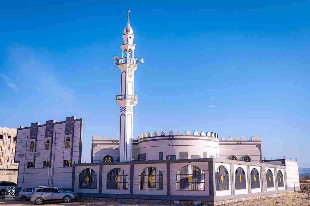 "إمام مسجد طيبة بعتق ينفي بشدة مزاعم "مواقع الفتنة" باقتحام المسجد. 1 IMG 20241001 WA0053