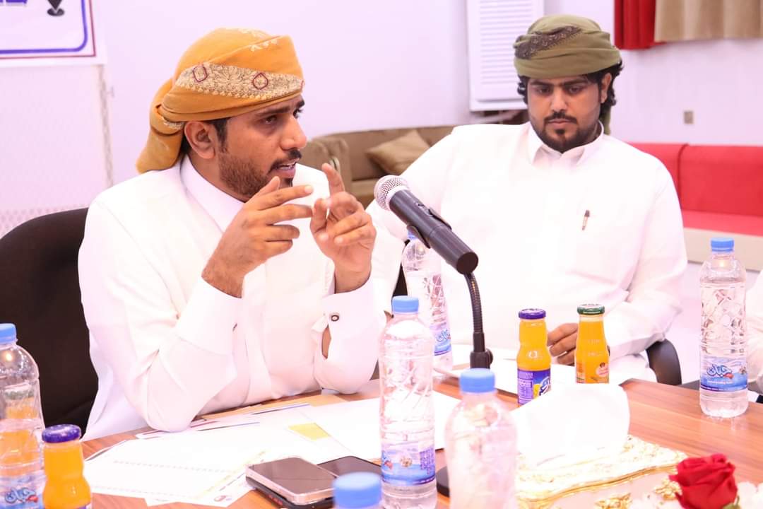 الشيخ جميل السنح يترأس اجتماعا دوريا لقيادة اتحاد شباب الغد بمركز المحافظة والمديريات 1 IMG 20241004 WA0211