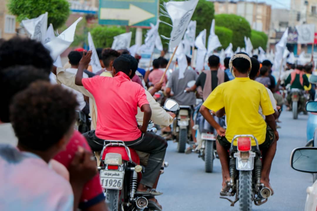 مسيرة دراجات نارية تطلق شرارة التصعيد في الشحر 1 IMG 20241023 WA0042