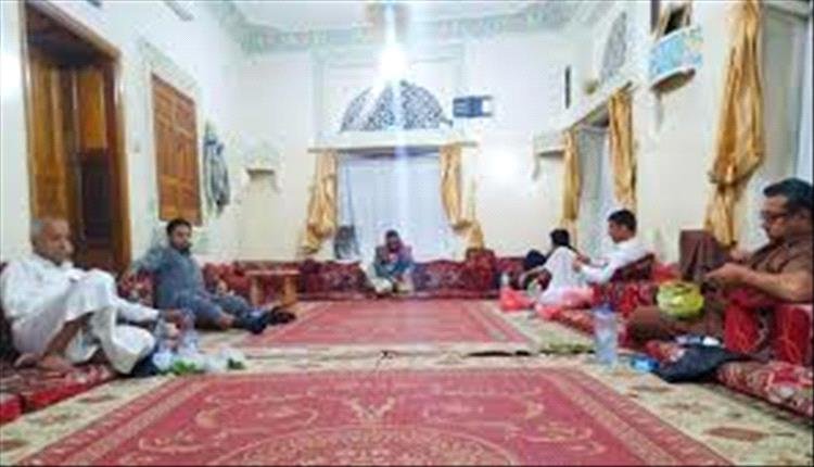 حدث صادم في مجلس قات .. صور 1 IMG 20241017 133055 651