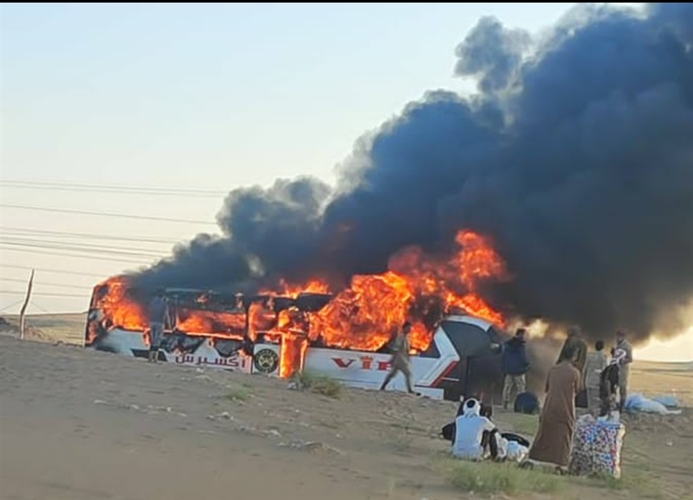 حريق هائل يلتهم باصًا في طريق صافر 1 A11T 12 11 2024 08 05 39