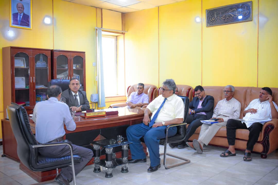 رئيس جامعة عدن يناقش مع لجنة معالجة أوضاع منتسبي الجامعة عديد من القضايا الملحّة 1 IMG 20241107 WA0039