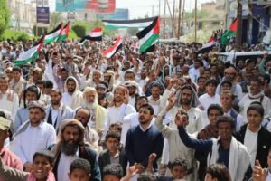 مظاهرات حاشدة في عدة محافظات يمنية تنديداً بالجرائم الإسرائيلية 