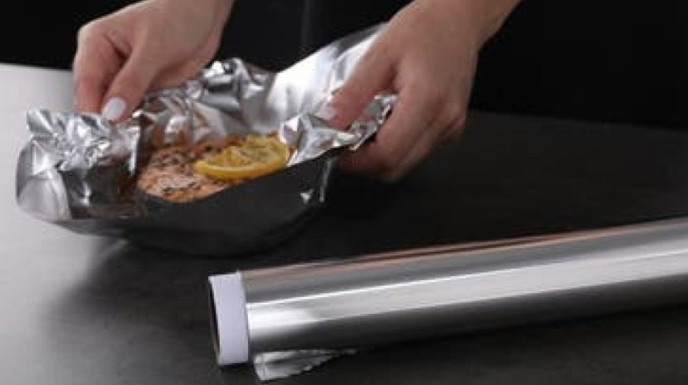 تعرف على خطر تخزين الطعام بالألومنيوم و ماهو البديل 1 IMG ٢٠٢٤١١٣٠ ٢٣٢٦٥٤