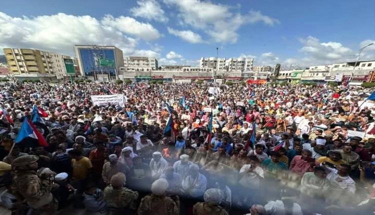 قيادي في رئاسة الانتقالي : لابد من السيطرة على الإيرادات فالقوي اليوم هو من يُحترم 1 1040c829 52d1 4264 b45b 1227d9cd8144