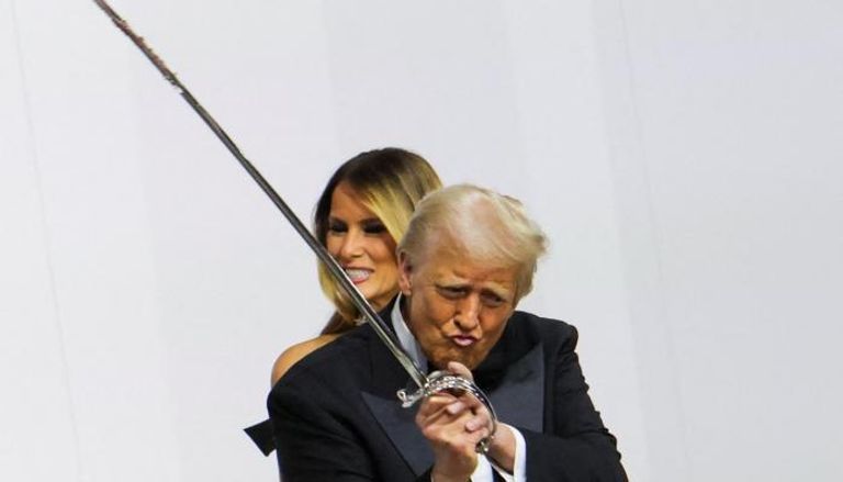 كيف نجح الأسبوع الأول من حكم ترامب؟.. فتش عن «عذراء الجليد» 1 113 100846 trump first week
