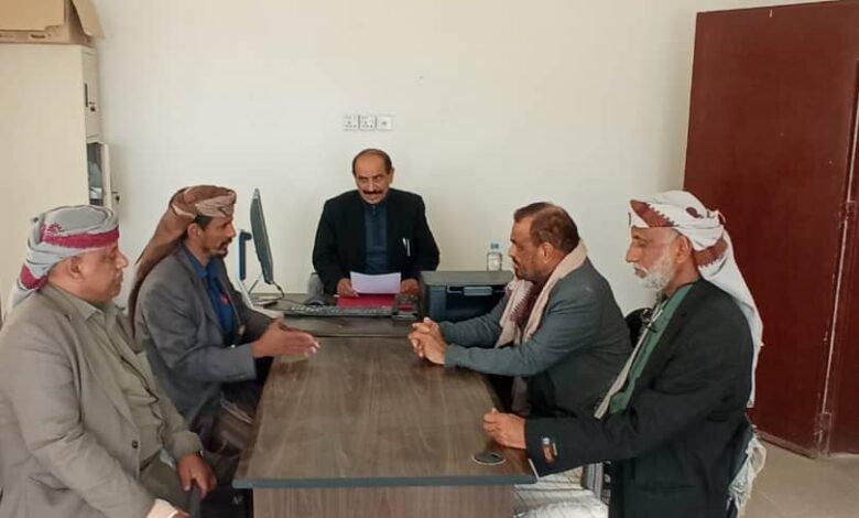 بحضور الوكيل الدغاري عُقد اجتماع استثنائي لقيادة حلف قبائل شبوة لمناقشة أهم المستجدات في المحافظة 1 IMG 20250123 WA0112
