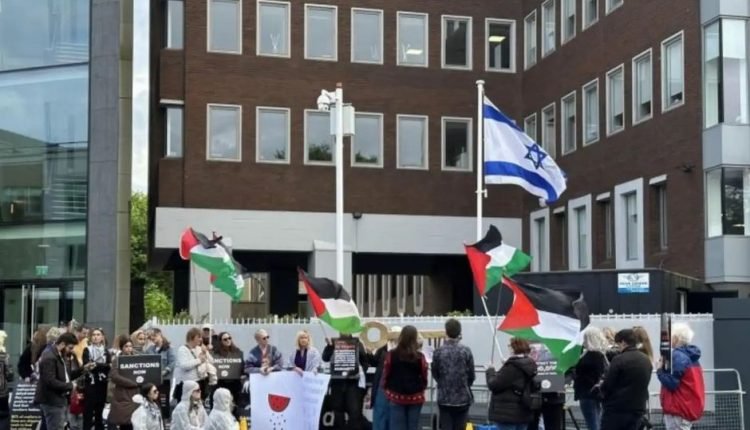 من سفارة إسرائيلية إلى منصة للنضال الفلسطيني .. كيف حوّل رجل أعمال مبنى السفارة في دبلن إلى متحف؟ 1 السفارة الاسرائيلية في ايرلندا 750x430 1