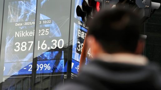 هل تدخل الأسواق في دوامة جديدة بعد قرار ترامب؟ .. تفاصيل الحرب التجارية الثانية 1 Japan Financial Markets 92863