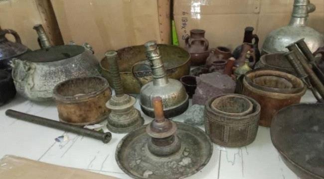 إحباط محاولة تهريب 11 قطعة أثرية عبر مطار عدن 1 f8db6683 5b77 4393 9d2b 61524f4a7eef