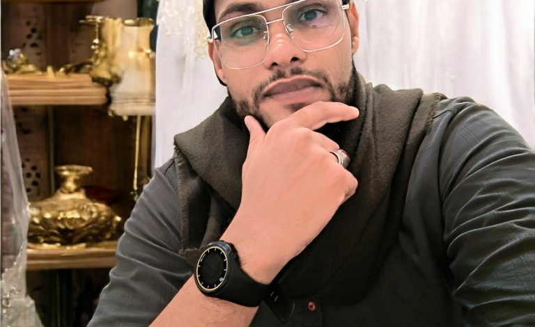 الصحفي محمد التوي يكتب .. الشيخ عمرو بن حبريش العليي صوت حضرموت القوي في معركة الحقوق 1 Photoroom ٢٠٢٥٠٣٢٧ ٠٥٢٦٣٢ 1