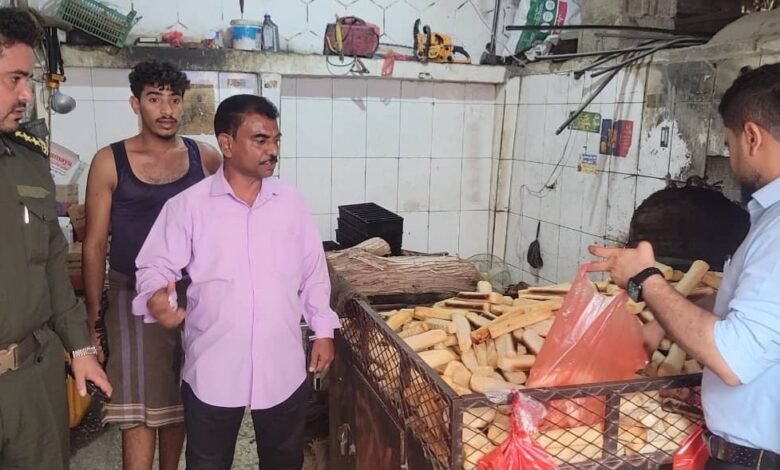 مدير عام المنصورة يوجه بضبط الأفران المخالفة لتسعيرة بيع "الروتي" 1 IMG 20250505 WA0069