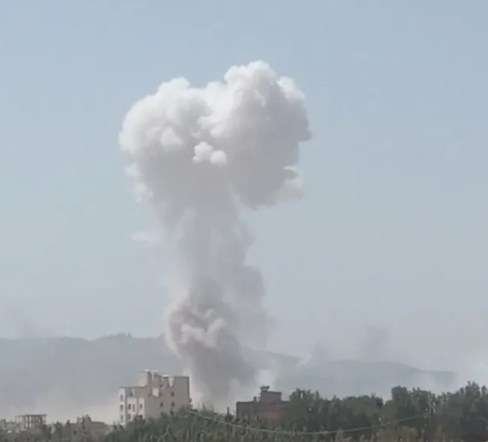 انفجارات تهز العاصمة صنعاء .. ومصادر تكشف مفاجأة غير متوقعة 1 IMG ٢٠٢٥٠٥٢٢ ١١٤٩٠١