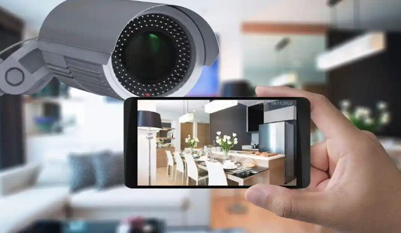 رجل مسن يقع في قبضة الأمن بعد اكتشاف مرعب داخل شقق طالبات .. تفاصيل 1 image 870x 68385fe7a559e