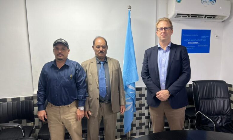 محافظ الضالع يبحث مع منسق الأمم المتحدة لقطاع الألغام خطر الألغام بعد فتح طريق صنعاء – الضالع – عدن 1 IMG 20250603 WA0212