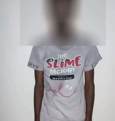 قبضة أمن العاصمة عدن تُطيح بلص الفوكسي 1 IMG ٢٠٢٥٠٦٢٤ ٠٠٢٥٥٤