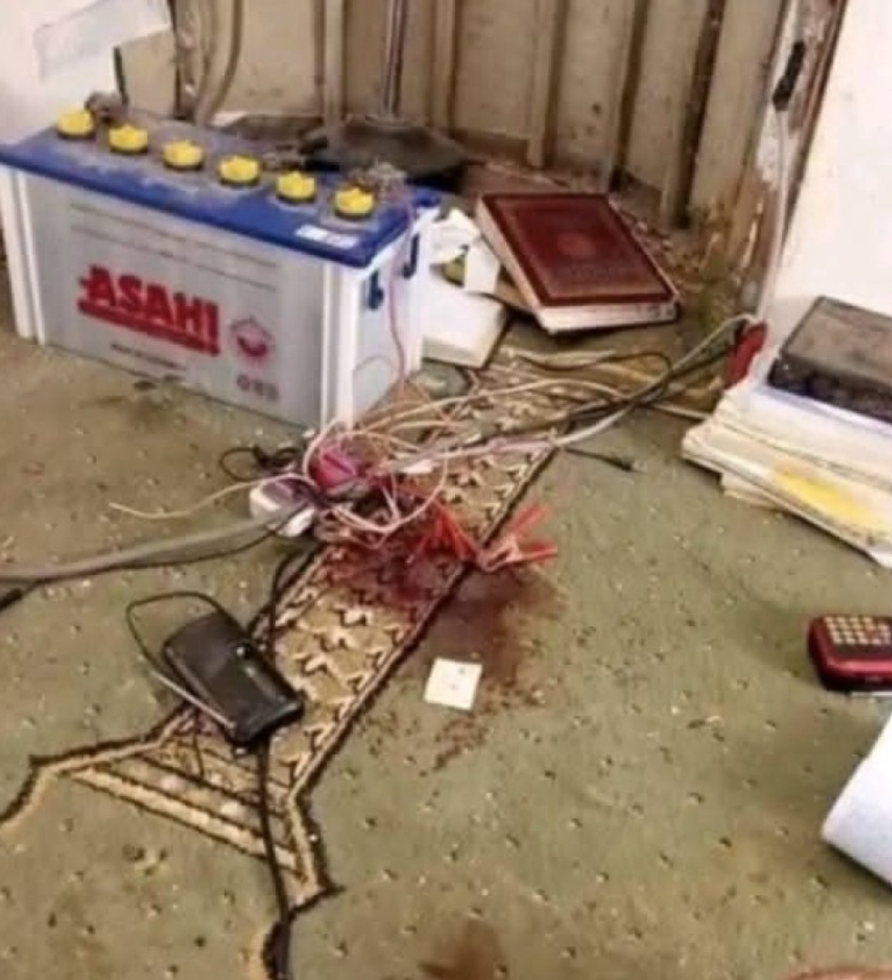 جريمة مروعة داخل المسجد .. إعدام إمام ومصلين أثناء الصلاة في عمران 1 IMG ٢٠٢٥٠٦٣٠ ١٢٠٩٠٧