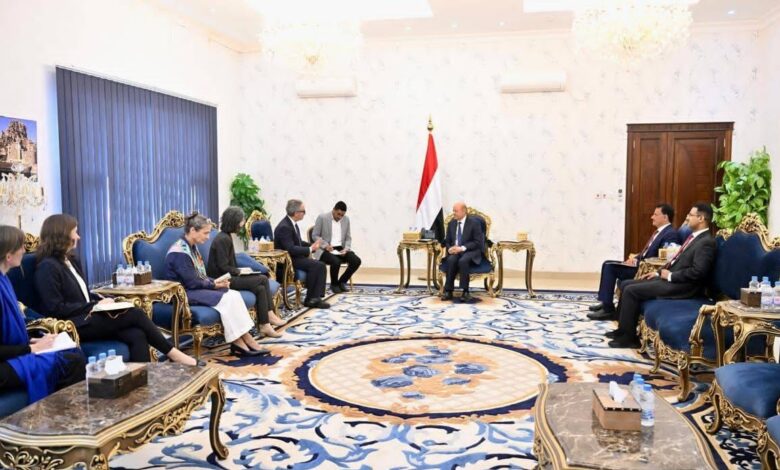 رئيس مجلس القيادة يدعو المجتمع الدولي الى موقف متناسب مع التهـ.. ـد يد الا رهـ.. ـا بي الحـ.. ـو ثي 1 IMG 20250715 WA0022