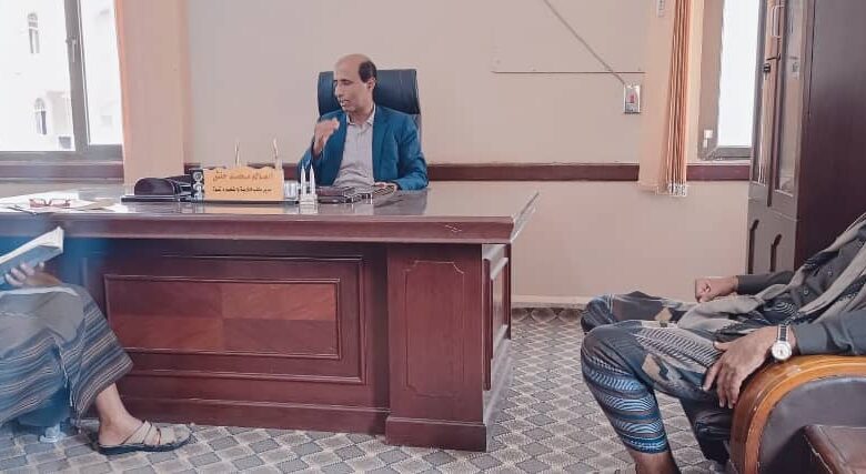 مدير عام تربية شبوة يلتقي مدير تربية ميفعة لمناقشة التحضيرات للعام الدراسي الجديد 2025-2026 1 IMG 20250728 WA0026