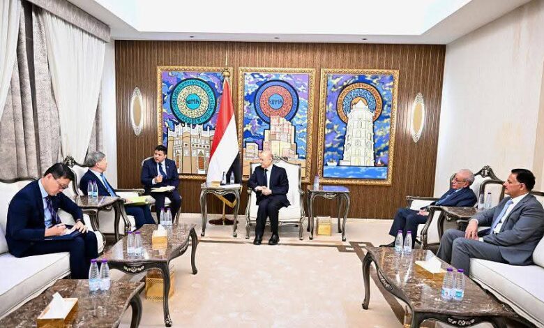 رئيس مجلس القيادة يشيد بالدور الكوري الداعم للشعب اليمني في مجلس الامن الدولي 1 FB IMG 1754881764683
