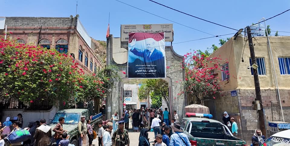 نقلة نوعية في خدمات مصلحة الهجرة والجوازات والجنسية بمحافظة تعز 1 IMG 20250806 WA0032