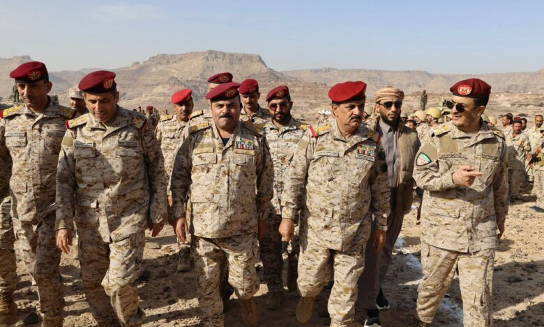 وزير الدفاع يتفقد جبهات محور علب في زيارة ميدانية..(صور) 1 IMG 20250818 WA0012