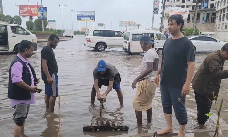 تـ ـحـ ـرك عاجل للـ ـسـ ـلطـ ـة المحلية في المنصورة بعد ليلة ماطرة في عدن 1 IMG 20250819 WA0023