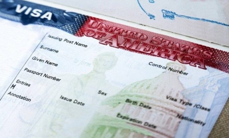 قرار مفاجئ .. أكثر من 6 آلاف طالب يـ ـفـ ـقـ ـدون حق الدراسة في أمـ ـريـ ـكا 1 visa usa