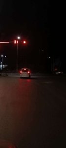 سائق يلتزم بإشارة المرور فجراً في العاصمة عدن ويثير إعجاباً واسعاً 1 20250922 adenmedia 5 135x300 1