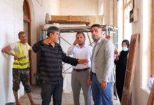 نائب وزير الإعلام والثقافة والسياحة يتفقد أعمال الترميم والتأهيل في قصر العبدلي 9 20250925 adenmedia 4
