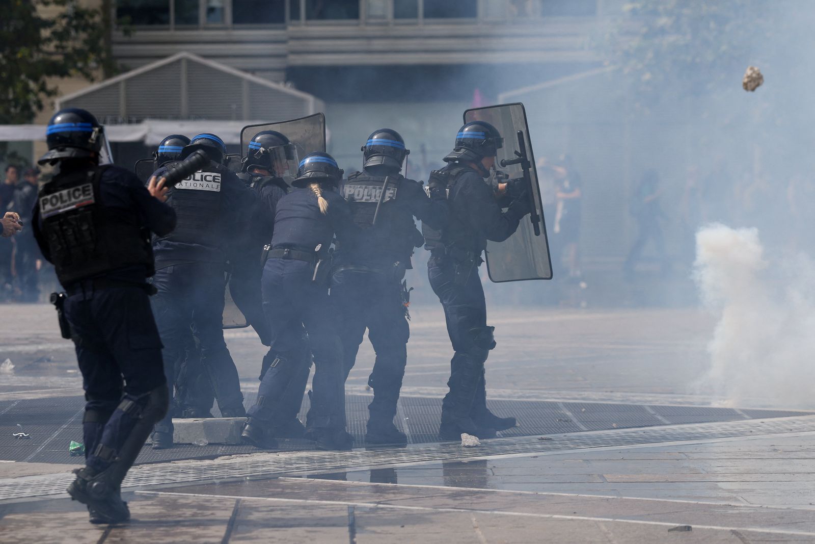 🔥تـ.ـظـ.ـاهـ.ـرات حاشدة في شوارع فرنسا، شاهد السبب (لاتفوّت التفاصيل) 1 41f49267 9a25 4387 9b1e 442dce067d61