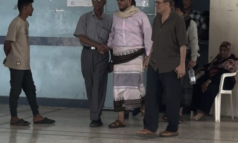 الدكتور عبدالله العليمي عضو مجلس القيادة يقوم بزيارات ميدانية في عدن 1 IMG 20250914 WA0014