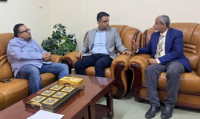 الوكيل الشبحي يلتقي نائب وزير الإعلام والثقافة والسياحة مهنئًا تعيينه في منصبه الجديد، ويناقش معه سبل العمل المشترك وأهمية التوعية الصحية 1 IMG 20250930 WA0008