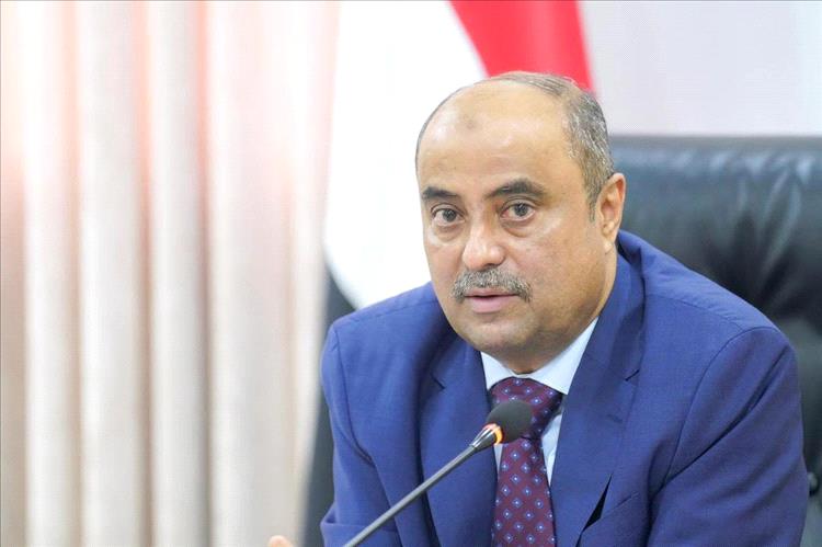 لم يكن صدفة .. رئيس الوزراء يكشف إجـ ـراءات تحسن الريال اليمني 1 adennews31 07 2025 808826