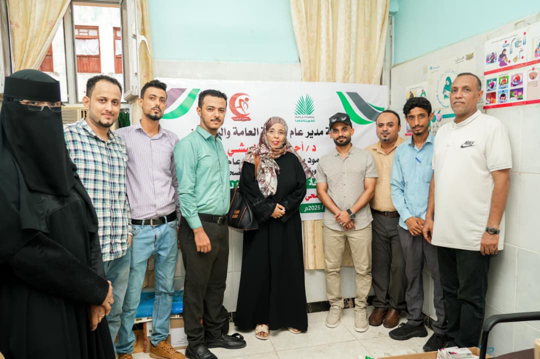 مدير صيرة يزور المخيم الطبي المجاني في مجمع الميدان الصحي 1 aeb1a73e 6370 44f7 ad63 b1588e43e6f2